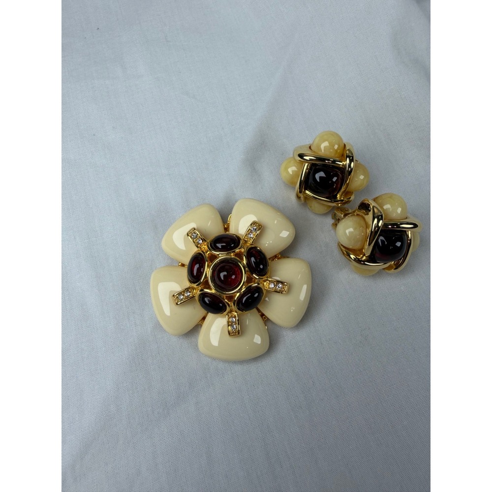 Vintage Joan Rivers Flower Brooch Clip Earrings Set Cabochon Rhinestone Signed